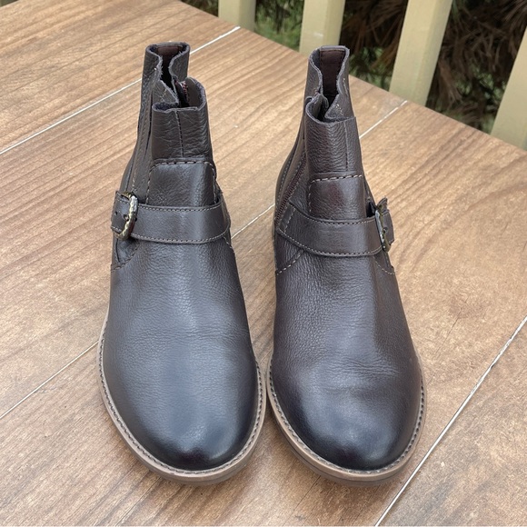 Clarks Collection Women's Boots Ankle Booties Camzin Loop Brown - Picture 2 of 7